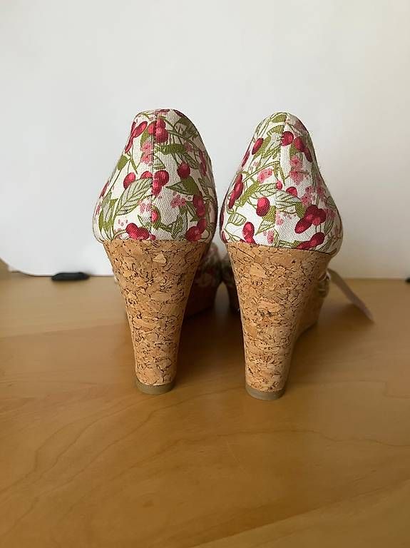 Scarpe da donna: Sandales à plateforme – Nuovo (secondo la descrizione) da Genève venduto da Moe22 2