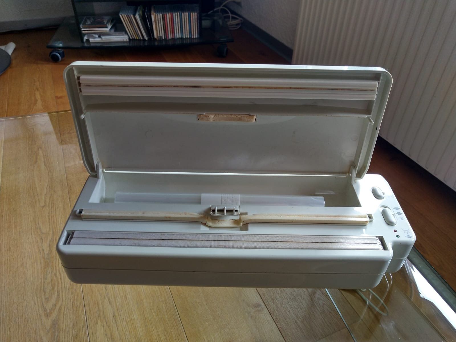 Elettrodomestici da cucina: Vakuumiergerät Krups Vakupack plus – Usato da Frutigen venduto da Pixele10 1