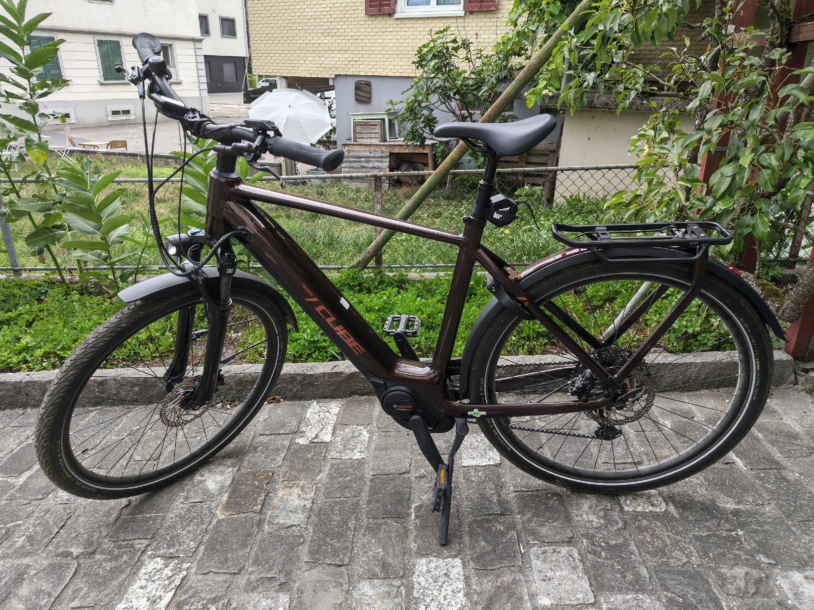 Cube Vélos: Cube Touring Hybrid Pro 625 – D'occasion à Menznau par khold82