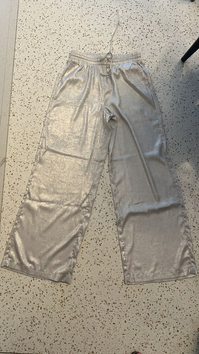 Hosen: Amy Ivy Gr. M Hose silber – Gebraucht aus Tagelswangen von Bomu