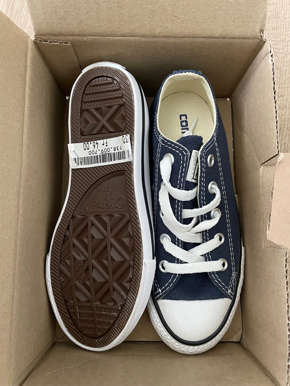 Converse Scarpe per ragazzi: Converse Turnschuhe dunkelblau Gr. 30 NEU – Nuovo (secondo la descrizione) da Waltenschwil venduto da hansnine 1