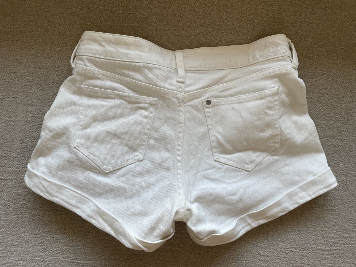 H&M Jeans: Jeans Shorts weiss H&M Gr. 27 – Usato da Zürich venduto da ehupp 1