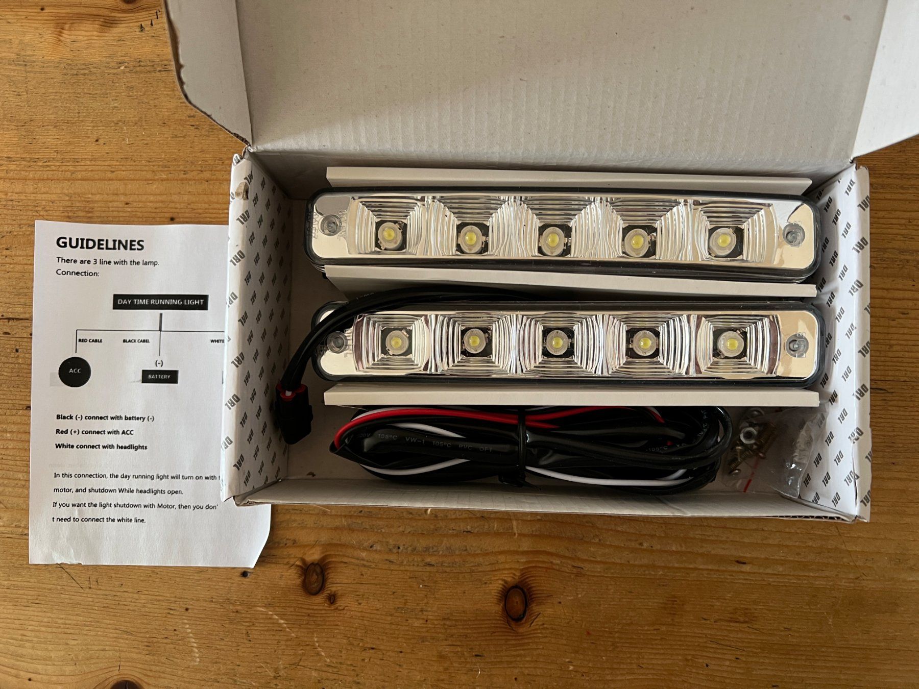 Fari: TAGFAHRLICHT DAYLIGHT - NEU (JE 5 LED - E4) – Nuovo e nell'imballaggio originale da Zürich venduto da paddybaer
