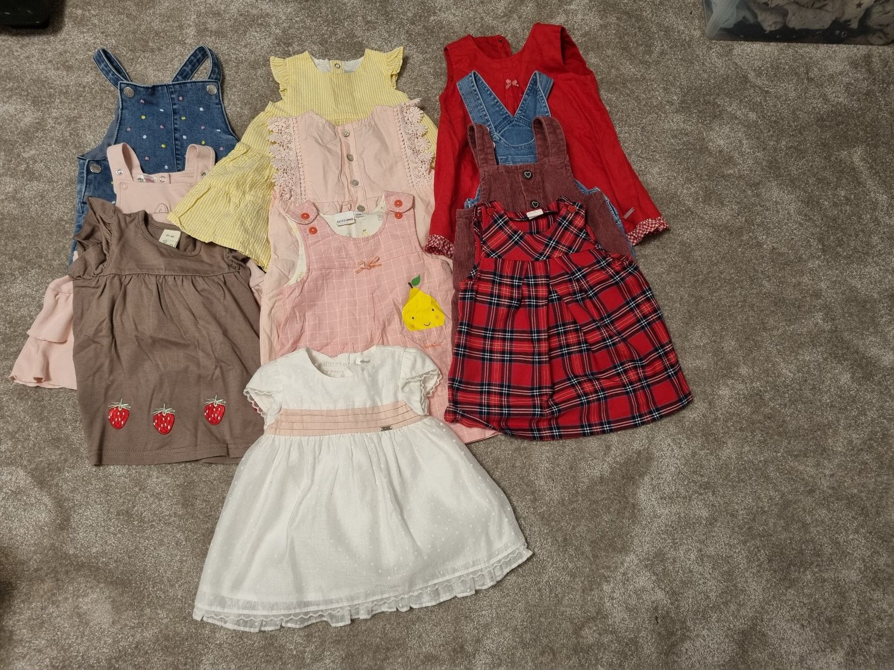 Lotti & Set di vestiti: Grosses Kinderkleider Set Grösse 68 Mädchen – Usato da Balterswil venduto da baller23 1