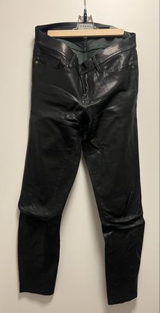 FRAME Denim Le Skinny de Jeanne Black Leather Pants 26