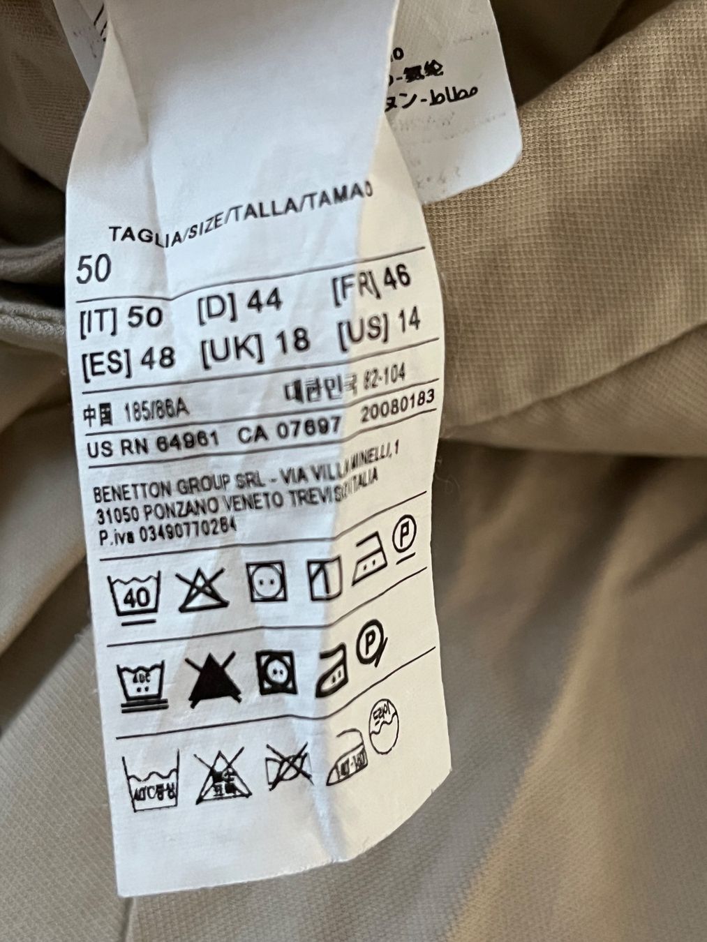Benetton Pantaloni: Benetton Bermuda Shorts beige Gr. 44 – Usato da Zollikon venduto da Svch 2