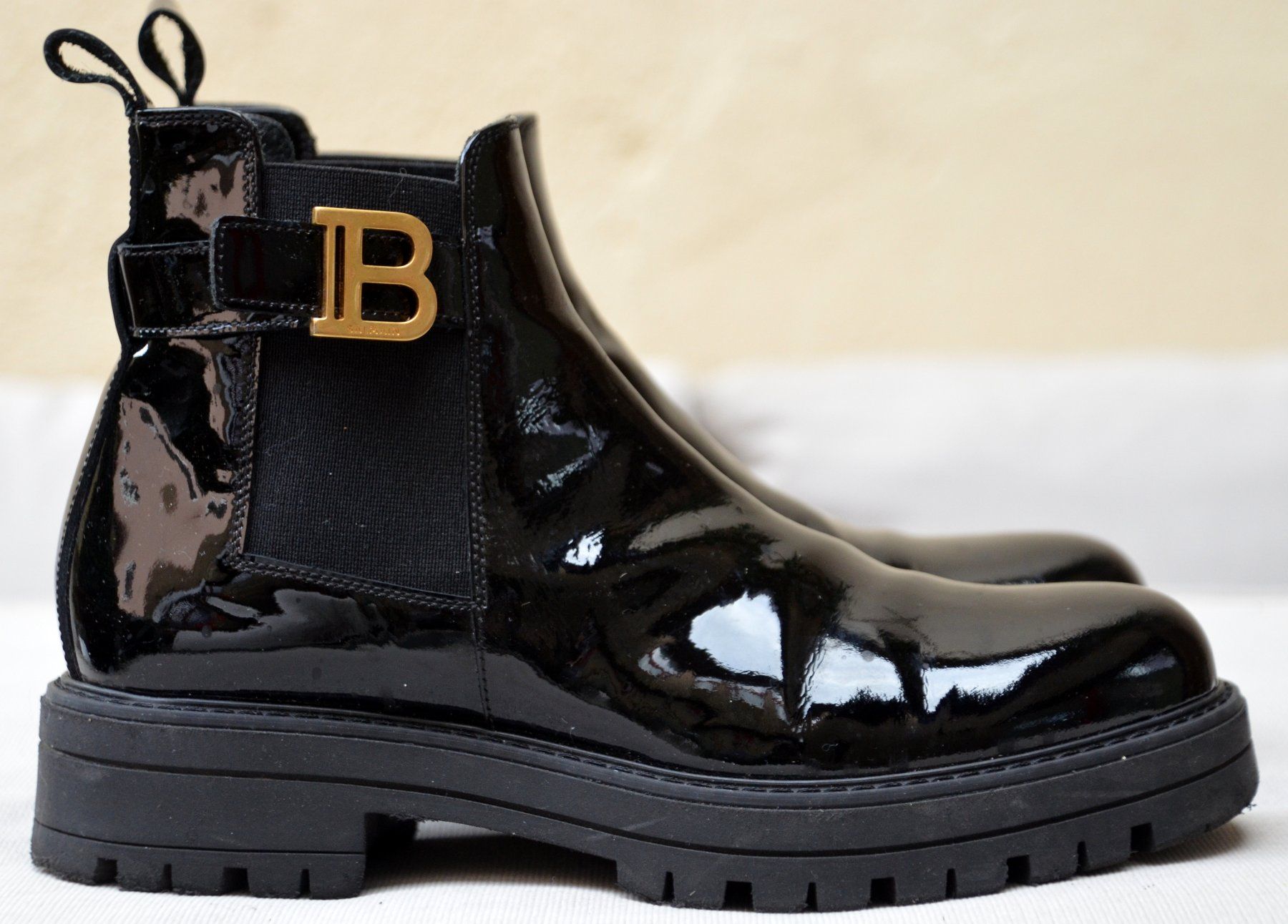 Balmain Scarpe da donna: Balmain Boots / bottes .36 – Usato da Collonges venduto da arashee