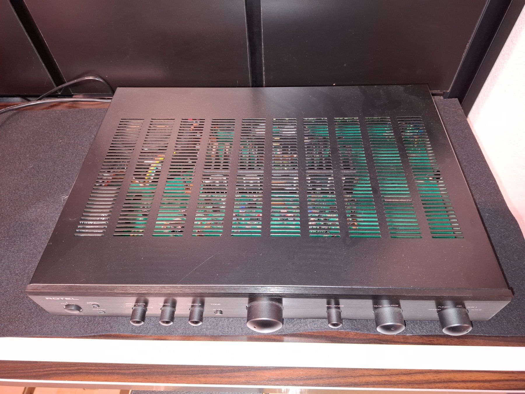 Rotel Amplificatori: Rotel A10 schwarz – Usato da Kerzers venduto da Hubihifi 1