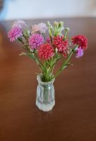 zarte Blumen in Vase für Puppenhaus/Puppenstube 