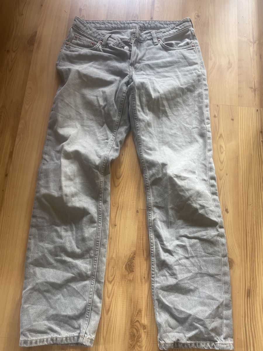 Weekday Jeans: Gut erhaltene Weekdays 27/32 – Usato da Erschmatt venduto da Gragetsch