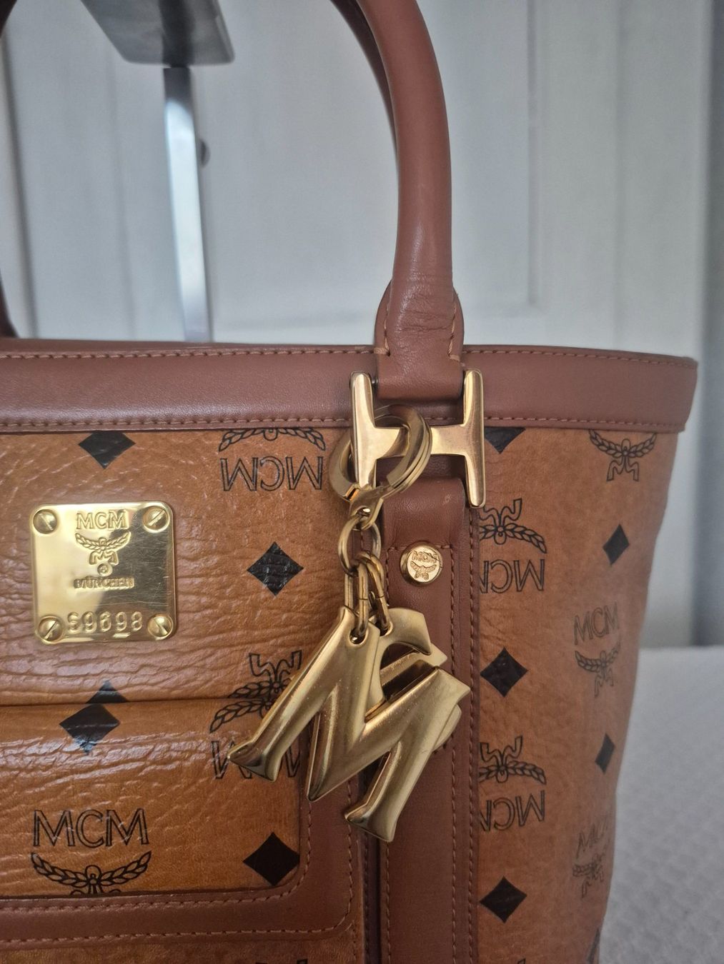 Mcm Borse da donna: Original MCM Shopper, inkl. Anhänger – Usato da Dottikon venduto da Pega7 8