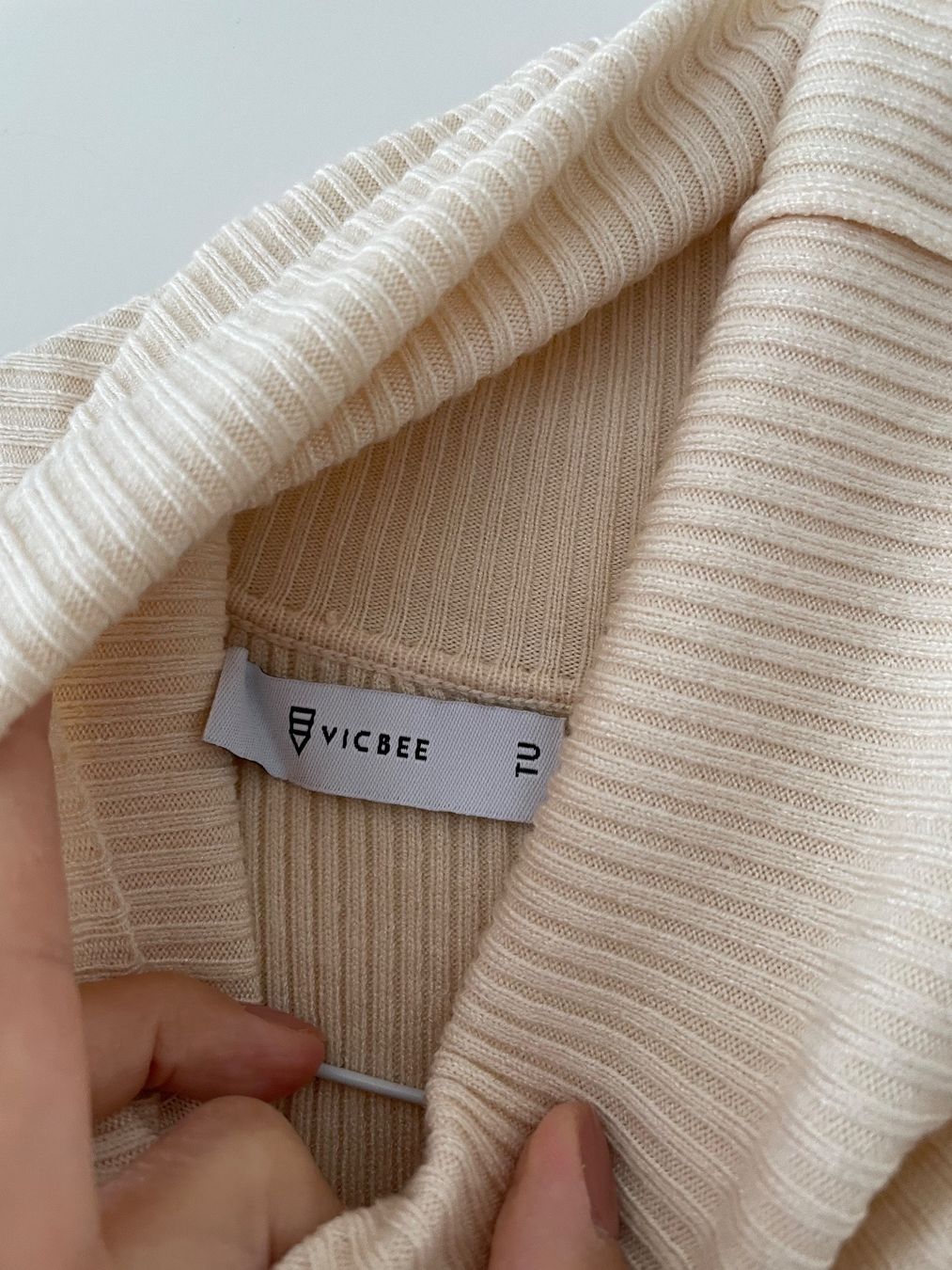 Vestiti: Neuwertiges Midikleid beige Vicbee M – Nuovo (secondo la descrizione) da Herrliberg venduto da spunggi 1