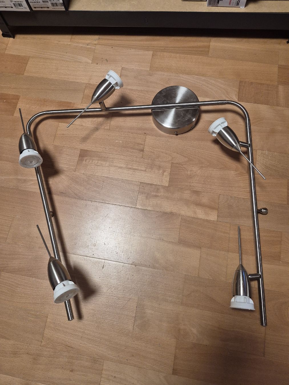 Ikea Lampade: Ikea Husinge 5 Spots – Usato da Ziefen venduto da Mallory43