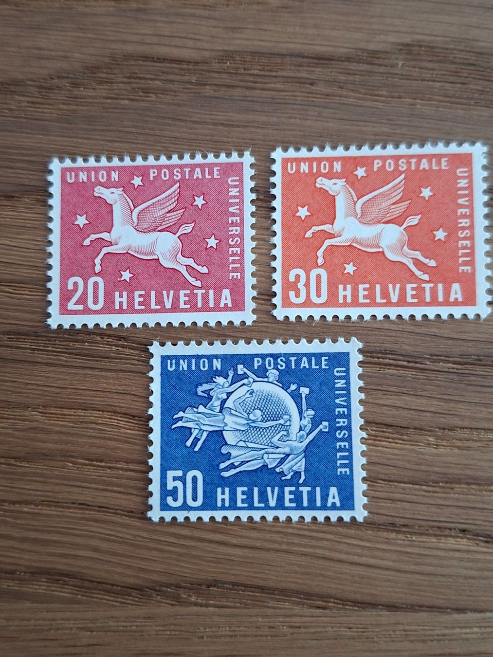 Tous les timbres: Dienstmarken UPU – Neuf (Voir description) à Hinterkappelen par 1399