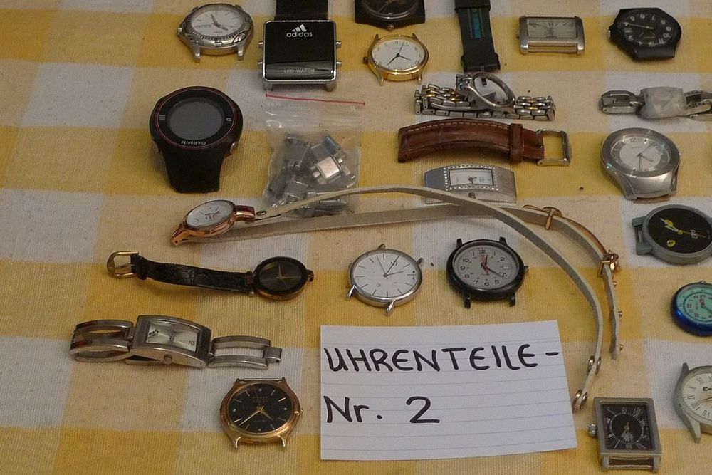 Orologi: UHRENTEILE-NR.2 – Difettoso da Bern venduto da bn1640 3