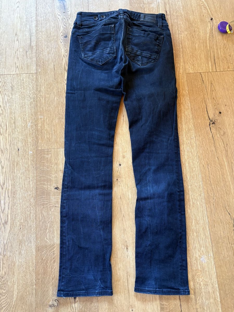 G-Star Jeans: G-Star Raw Jeans Damen 28/32 – D'occasion à Serneus par bragi 1