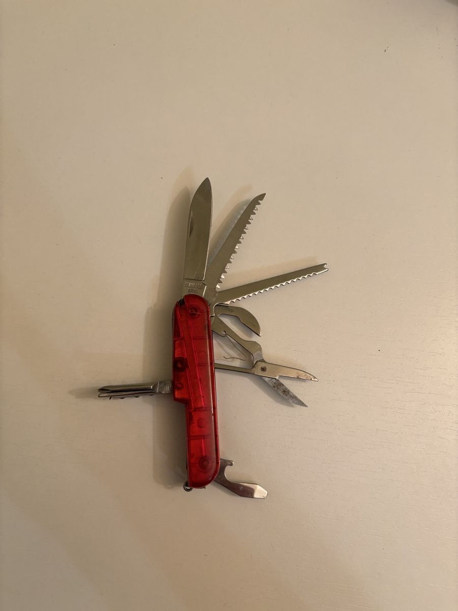 Coltelli tascabile: Schweizer Taschenmesser – Usato da Zürich venduto da Sime23 2