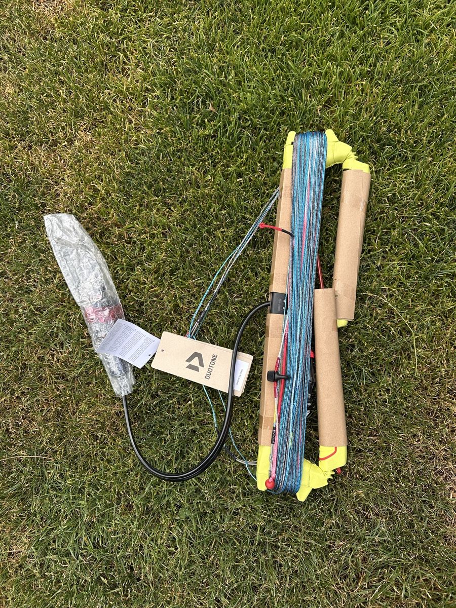 Duotone Kite: Kitebar – Neu und originalverpackt aus Maienfeld von mai_yh29 1