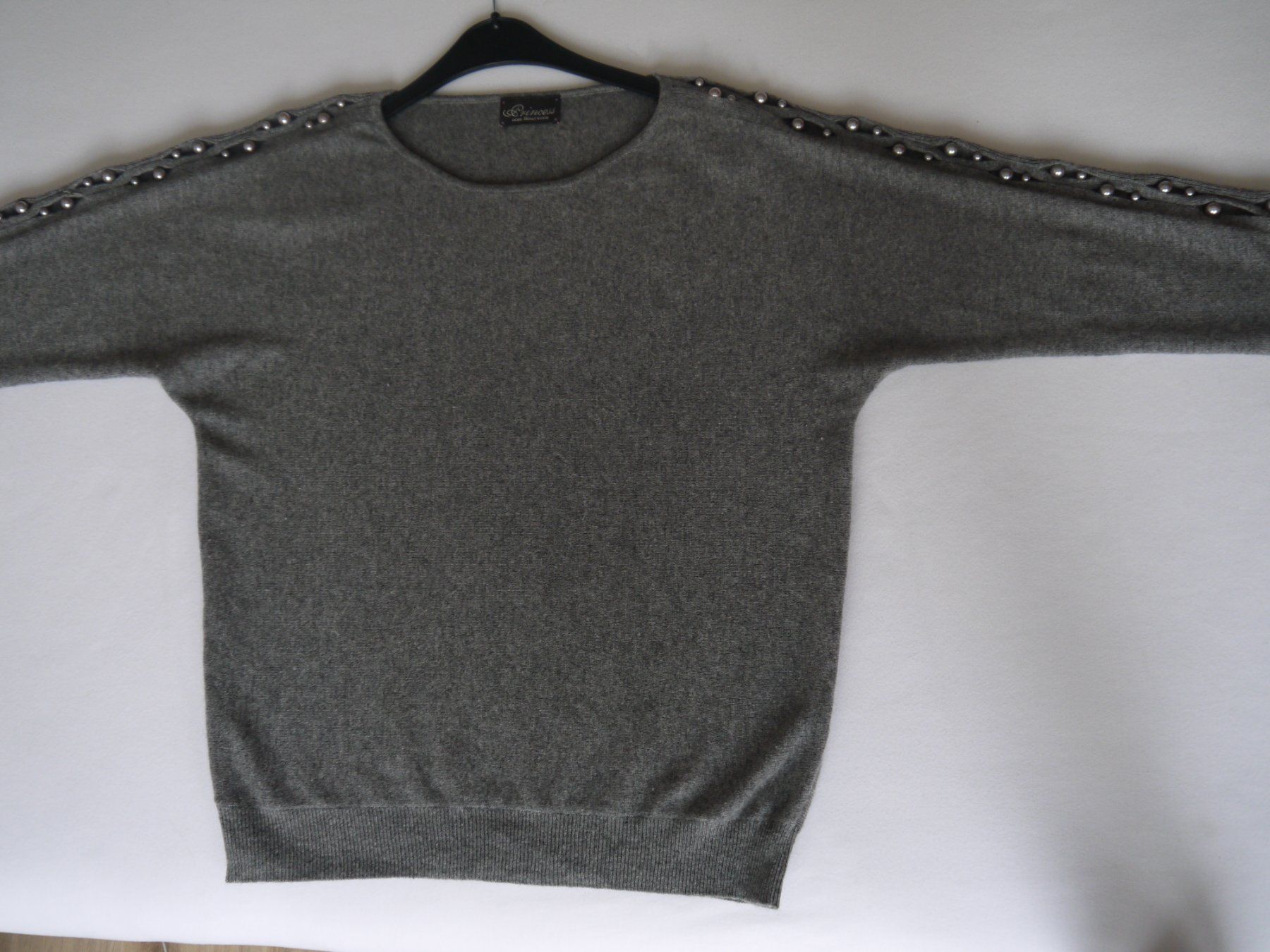 Princess goes hollywood Maglioni & Felpe: Princess Goes Hollywood Pullover aus 100% Kaschmir Gr.40 – Usato da Hagendorn venduto da Blaf 2