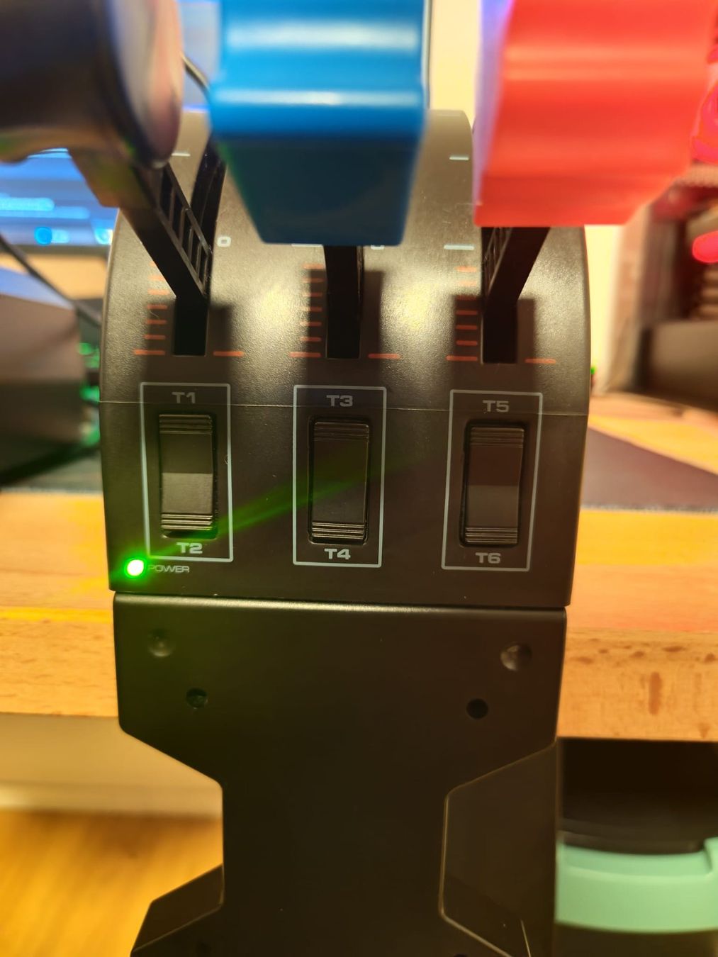 Logitech Controller: Logitech G Saitek Pro Flight Yoke System + Throttle Quadrant – Nuovo (secondo la descrizione) da Starrkirch-Wil venduto da Manu_aka_sell 2