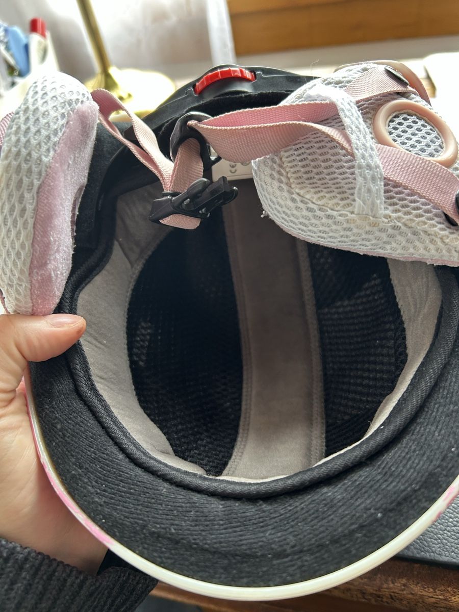 Caschi: Casque ski Hello Kitty S – Usato da Athenaz (Avusy) venduto da cyrano476 4