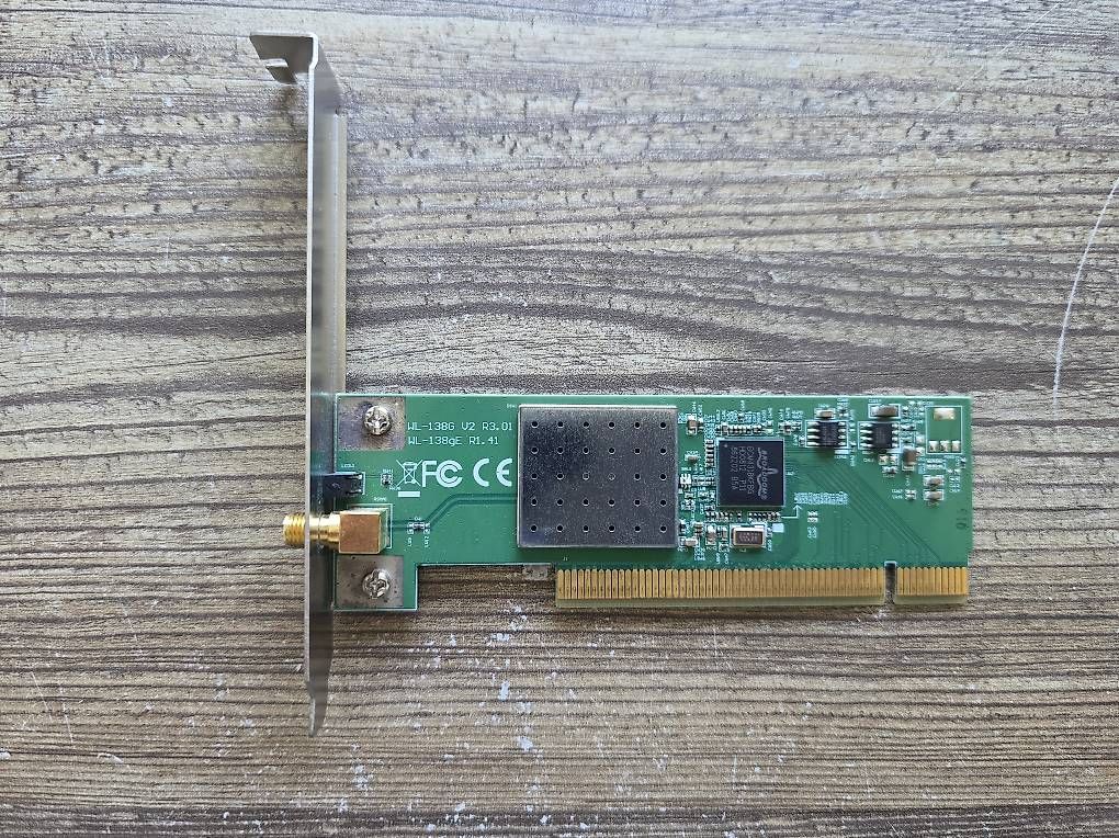 Lecteurs & Adaptateurs: ASUS WL-138G V2 - Wi-Fi chip – D'occasion à Greifensee par misterixi