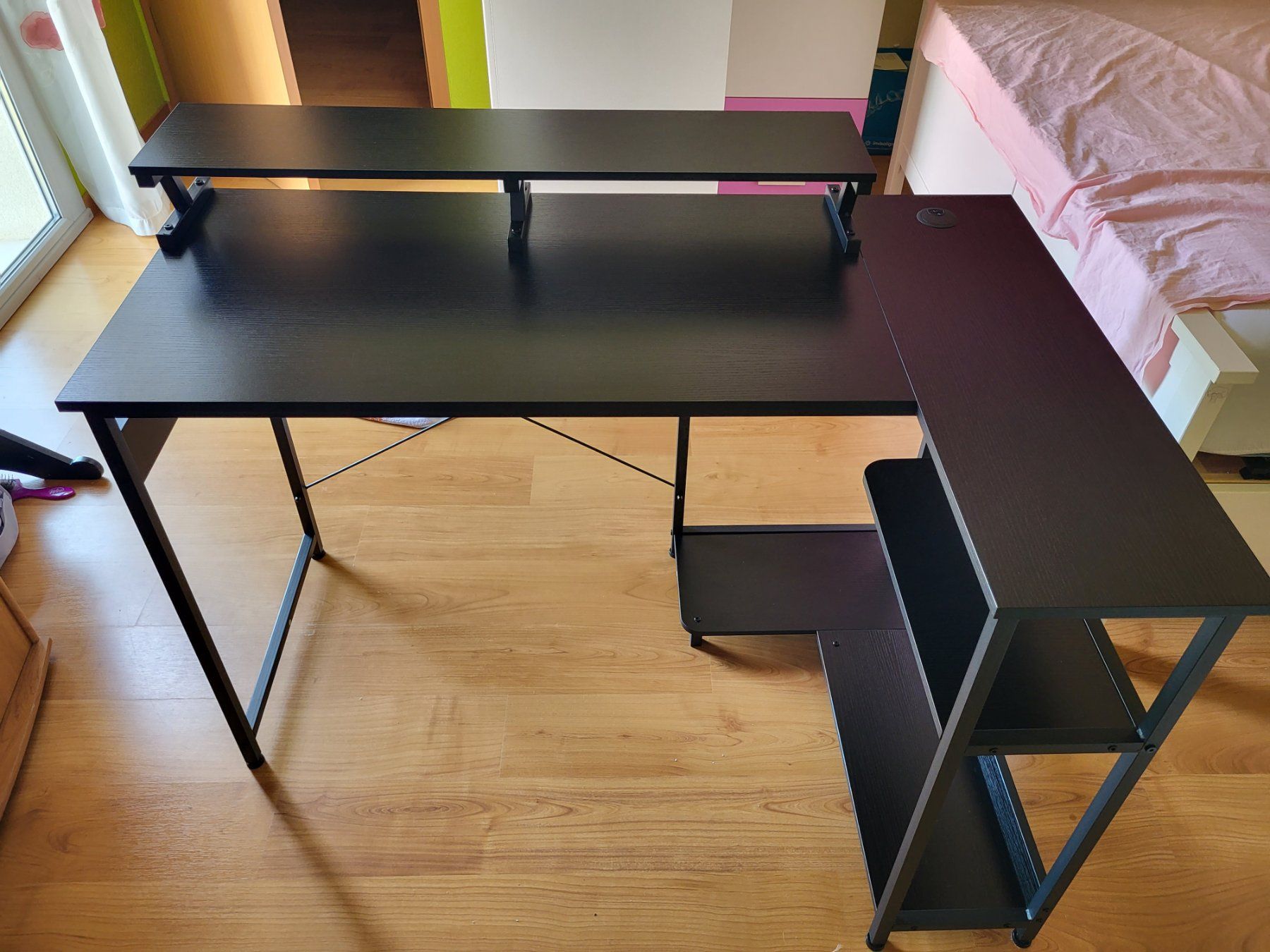 Schreibtische: Vente bureau – Gebraucht aus Gorgier von Carmela_734