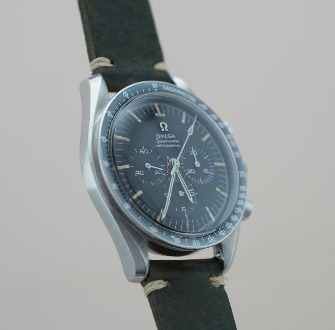 Omega Montres: Omega speedmaster 105.012 révisée – D'occasion à Ardon par Tito1950