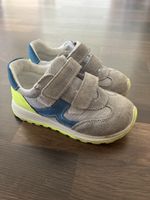 Sneakers 27