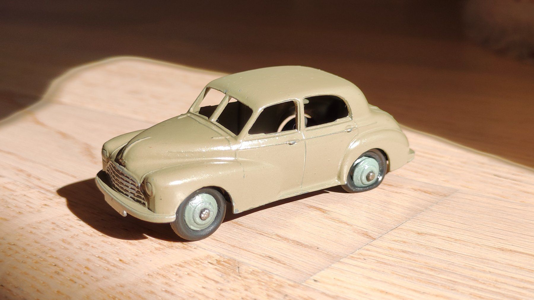 Dinky Toys Modellini d'auto: Dinky Toys 7 modèles et panneaux – Usato da Meyrin venduto da bla_z925 6