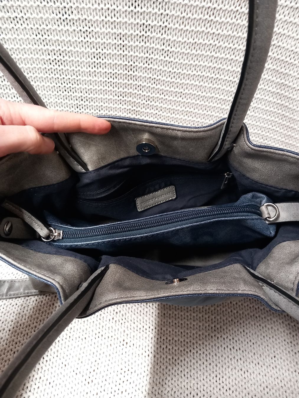 Borse da donna: EMILY & NOAH Handtasche Grau/Blau – Usato da Gwatt (Thun) venduto da umwelt-brocki 6