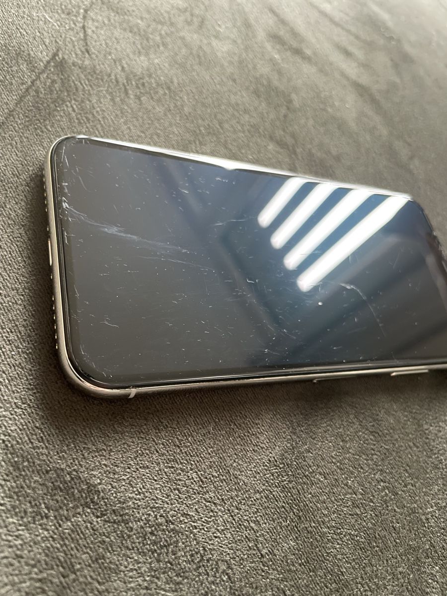 Apple Telefoni cellulari / Smartphones: Iphone X 64GB weiß - gebrauchter Zustand – Usato da Hitzkirch venduto da DM_7 4