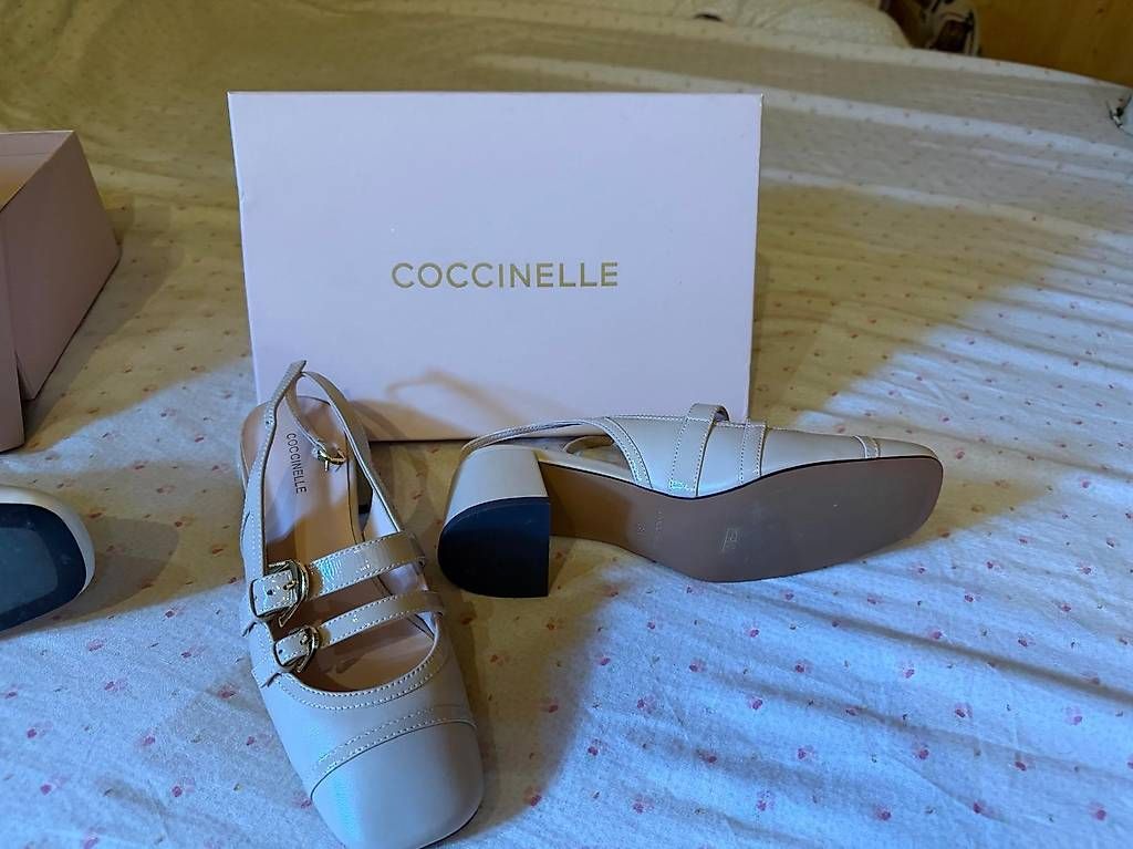 Scarpe da donna: scarpe coccinelle linea slingback  – Usato da Arzo venduto da lor_9pzy 1