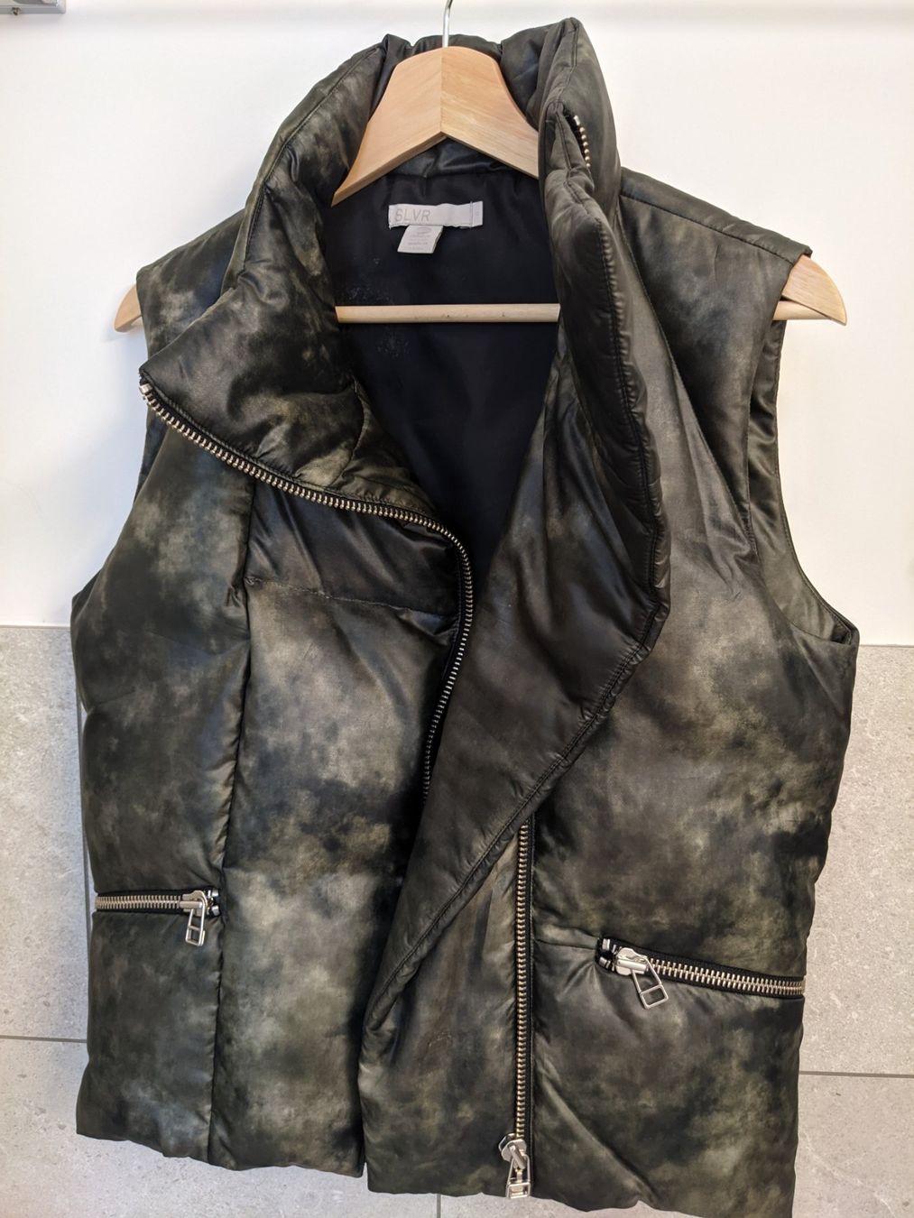 Adidas Gilet & Giacche senza maniche: Adidas SLVR Daunenweste – Usato da Winterthur venduto da Prishy