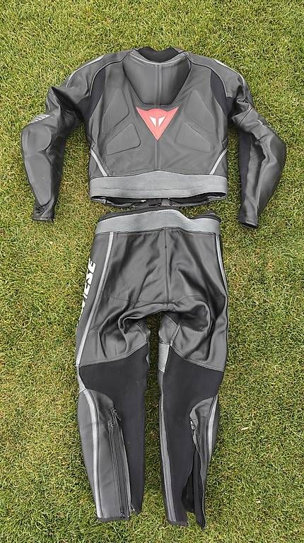 Anzüge: Dainese Laguna Seca Lederkombi Gr.54 – Gebraucht aus Lostorf von tob_cv9f 1