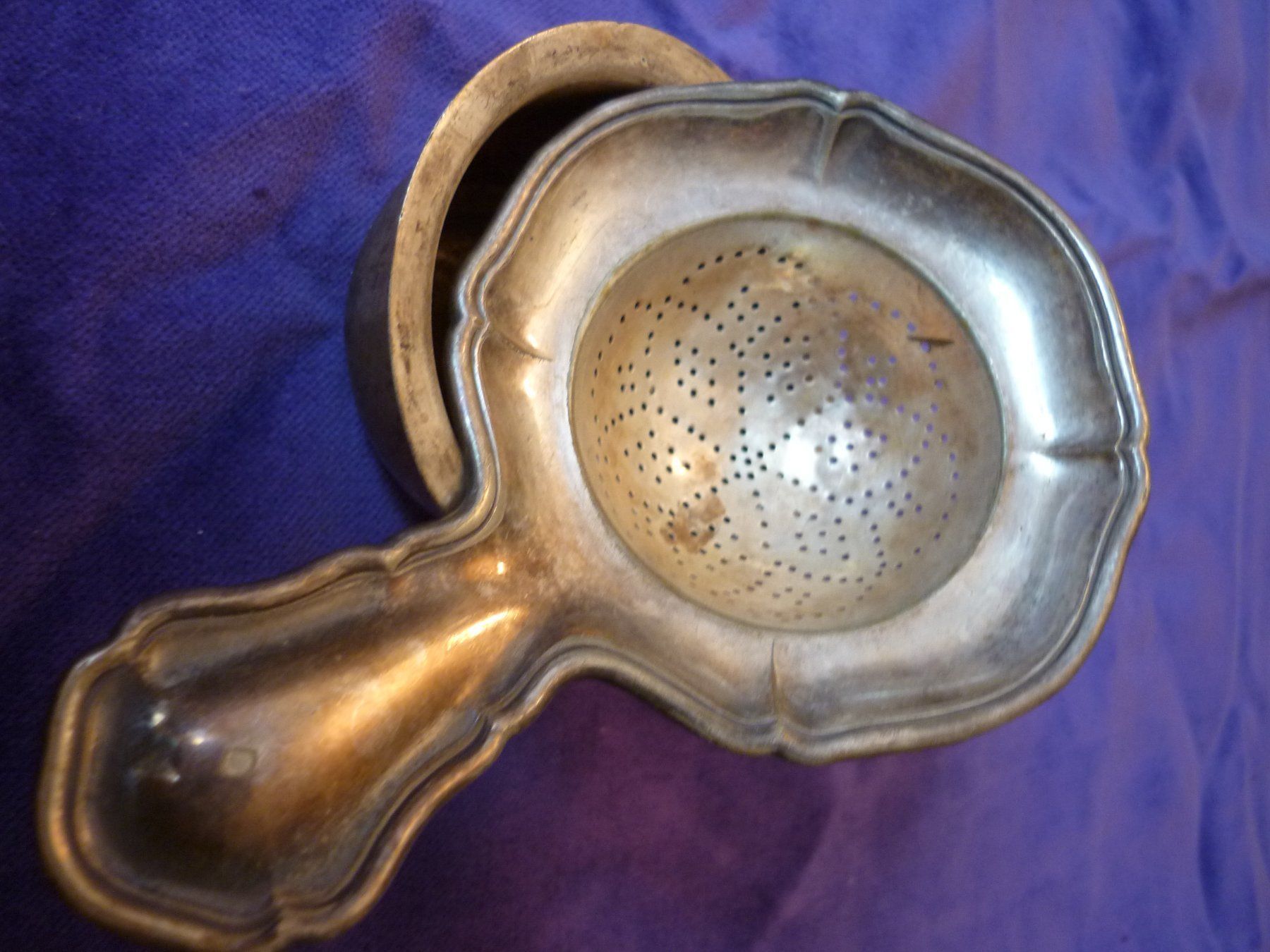 Set di posate: Silber-Teesieb mit Schälchen – Usato da Biel/Bienne venduto da davidbienne