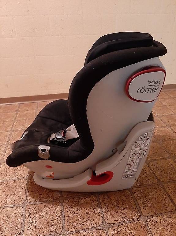 Seggiolini per auto: Britax Römer King II – Usato da Langnau am Albis venduto da Alhambra1976