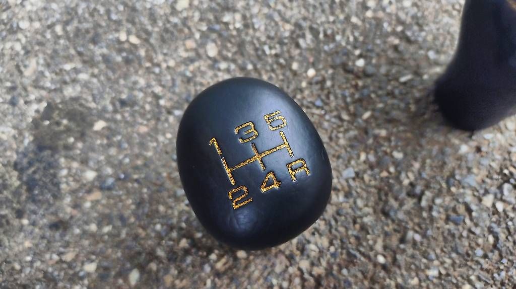 Tutti pezzi di ricambio auto: Mitsubishi Eclipse 2G 95-99 Schaltknauf gold – Usato da Dachsen venduto da PhantomDMOD 3