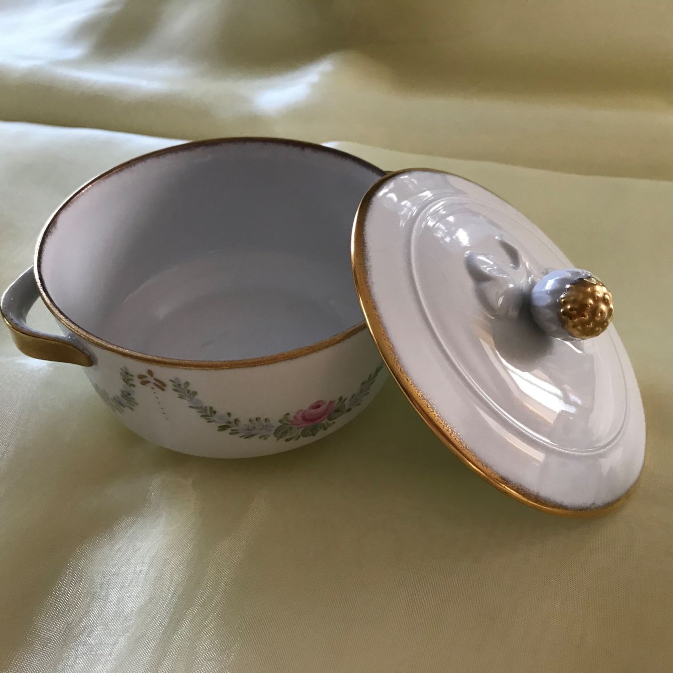 Ciotole: 3 Suppenschalen mit Deckel – Usato da Hauptwil venduto da EfairB 6