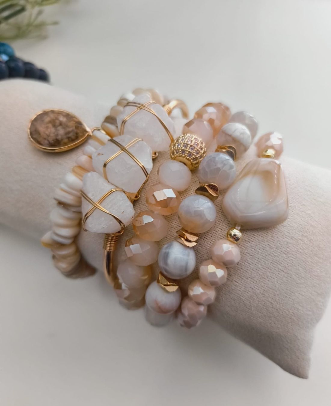 Bracciali & Braccialetti: Natural stone beaded chain bracelet – Nuovo e nell'imballaggio originale da Nidau venduto da mka_mzd7 1