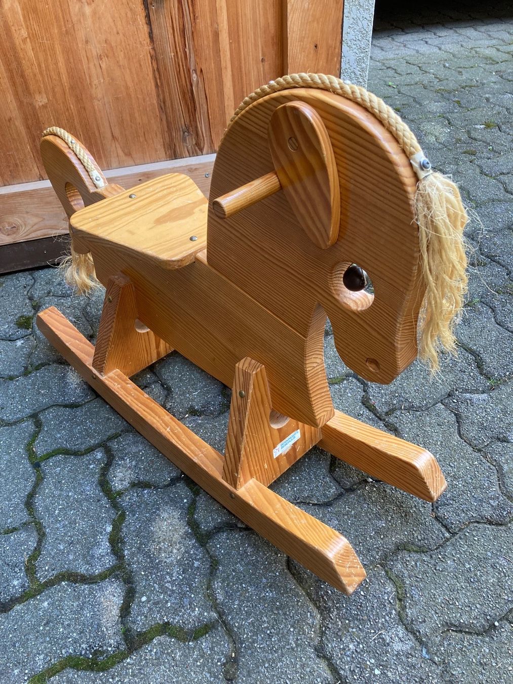 Sonstige Gartenschaukeln: Schönes massives Schaukel Rössli – Gebraucht aus Dietikon von ebegab