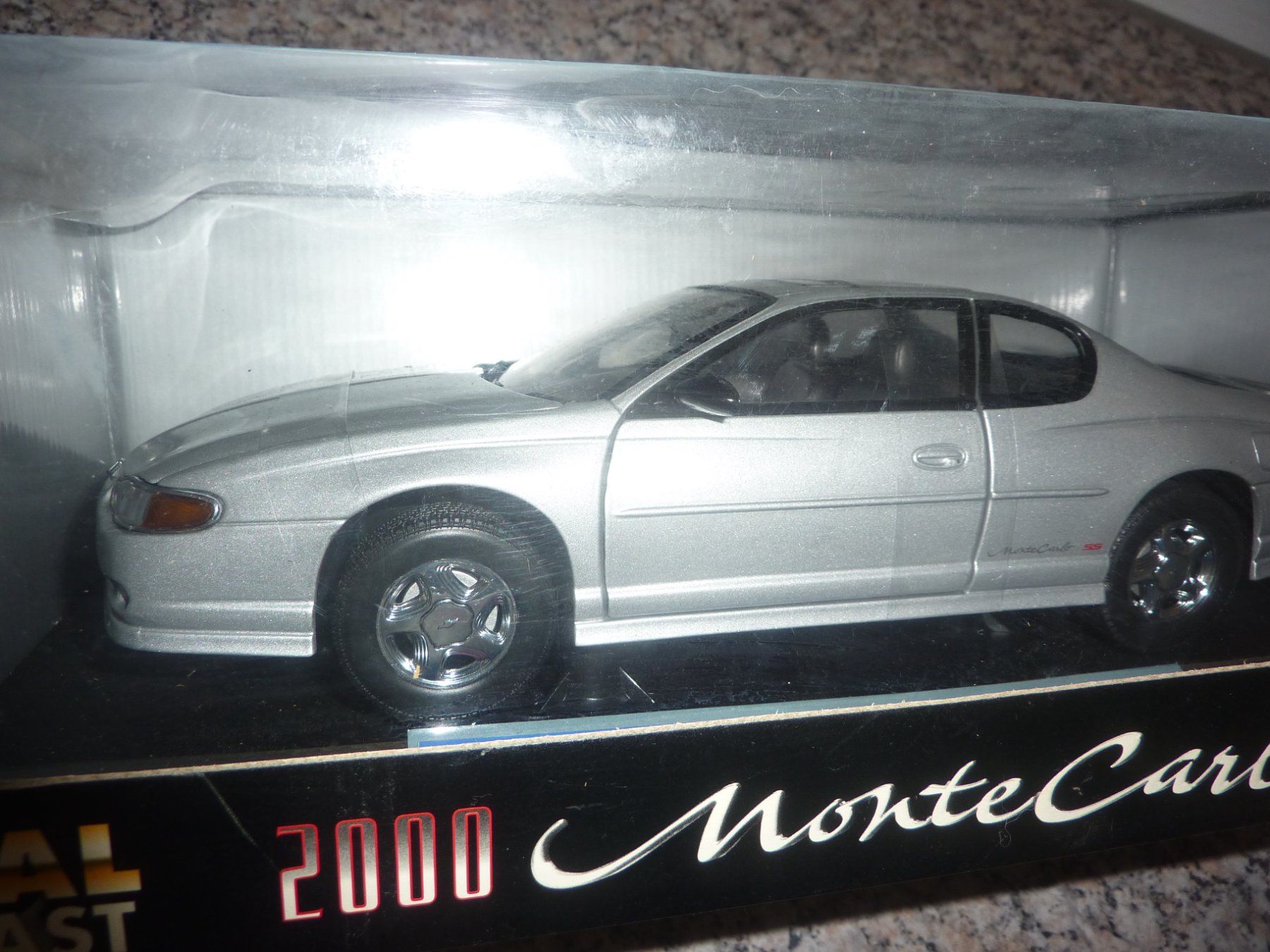 Chevrolet Modellautos: CHEVY MONTE CARLO SS – Neu und originalverpackt aus Balsthal von bouteliee