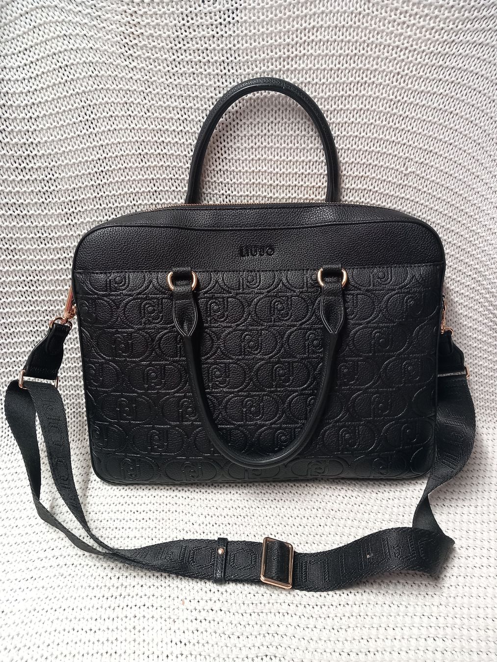 Liu Jo Borse da donna: LIU JO Handtasche schwarz Neuwertig – Nuovo (secondo la descrizione) da Gwatt (Thun) venduto da umwelt-brocki
