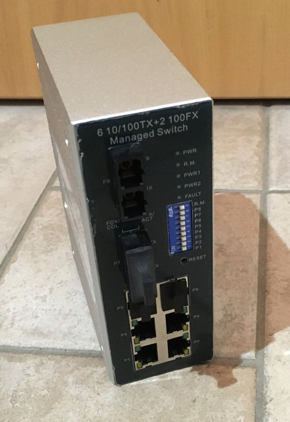 Hub & Switch: Barox Switch Multimode NS-602FM-MM – Usato da Saas-Grund venduto da GarageSaleToday