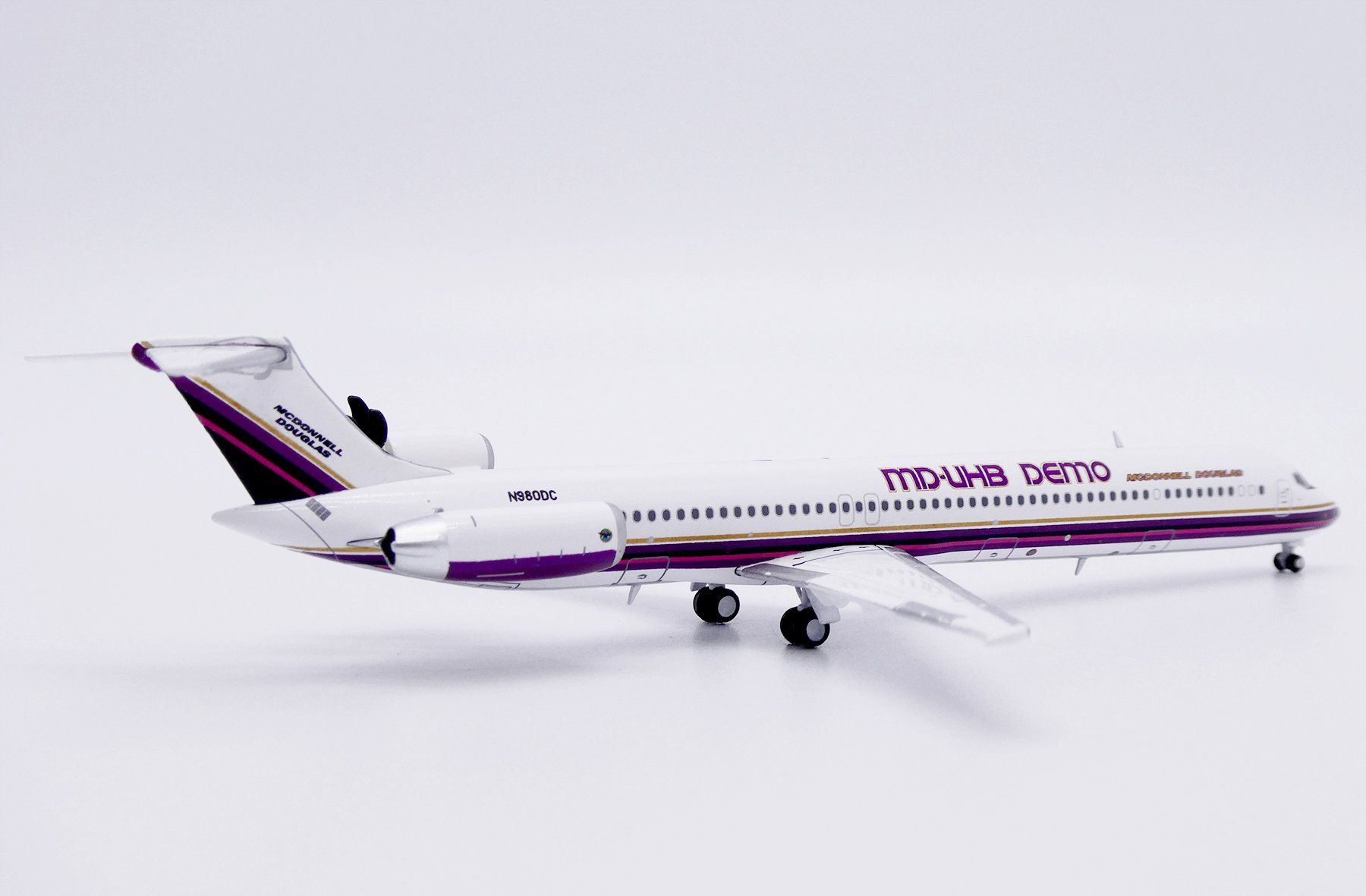 McDonnell Douglas Modellbausätze & Standmodelle: MD-81 - DEMO – Neu und originalverpackt aus Morges von iljamuromez 5
