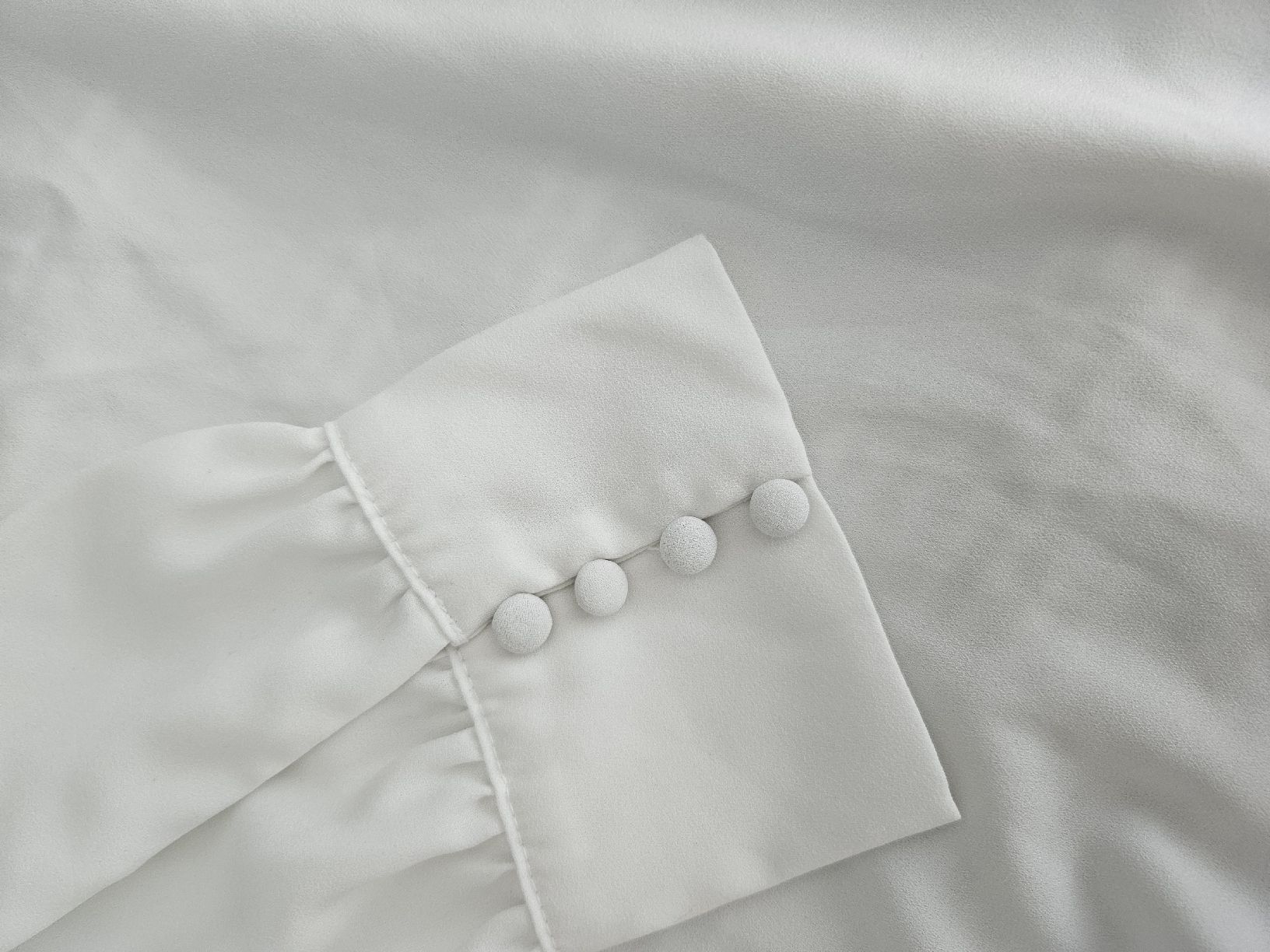Esprit Blusen: Weisse Bluse - Grösse 38  – Gebraucht aus Engelburg von Michelle_Egg 2