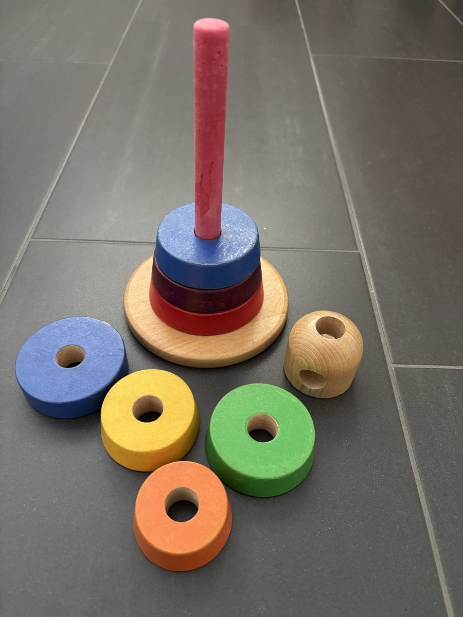 Spielzeuge: Holzpuzzle, Steckpuzzle, Stapelturm – Gebraucht aus Niederwangen b. Bern von muidop 1