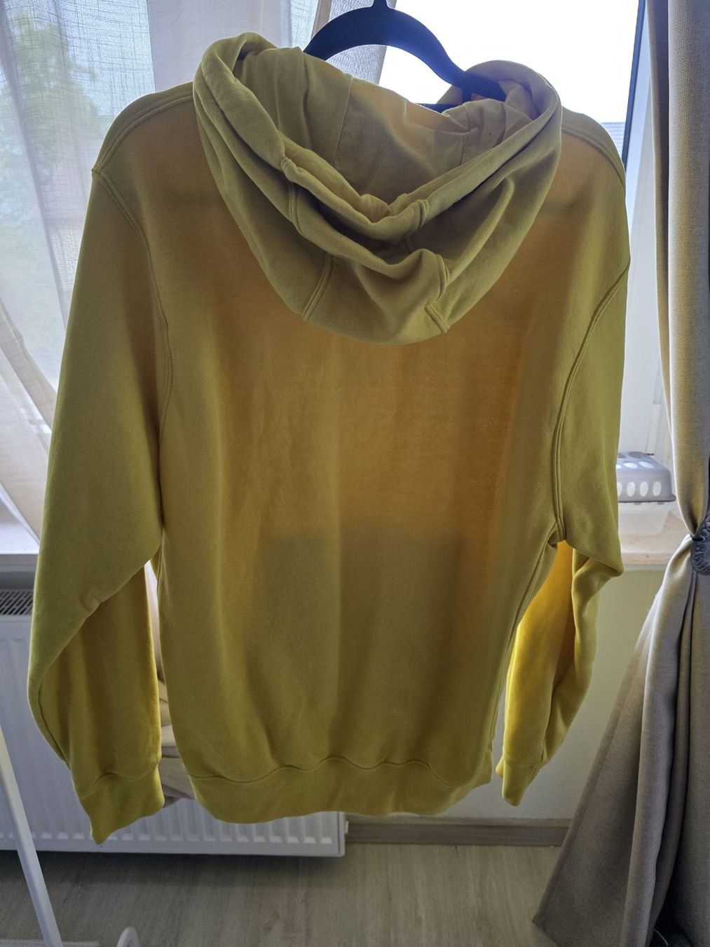 Nike Maglioni & Felpe: Nike Hoodie Gelb Grösse L – Nuovo (secondo la descrizione) da Beringen venduto da JoeyAppenzeller 1