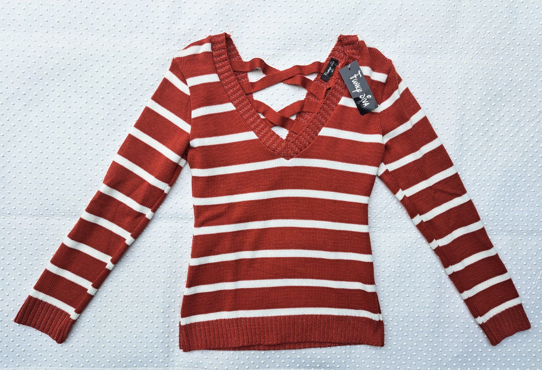 Pulls & Sweat-shirts: NEU! Pullover gestreift, "Funky Diva" Grösse M – Neuf (Voir description) à Gysenstein par joshuas81