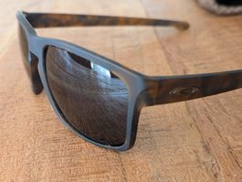 Oakley OO9262-03 Sliver Sonnenbrille 57/18 137